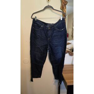 Univeral Thread Fray Hem Crop Wide Leg Jeans | Size 16
